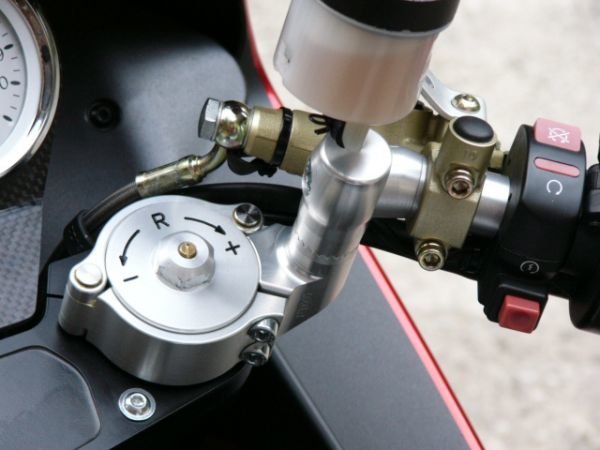 Moto Guzzi V11 Gummi stopsel.jpg