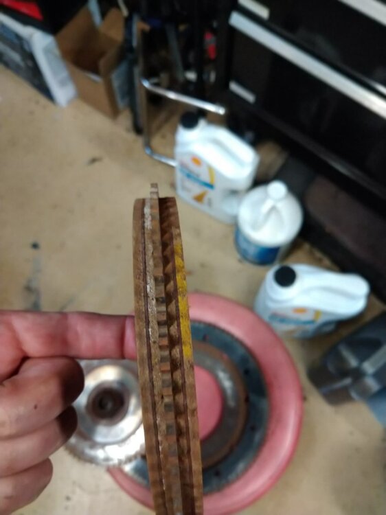stuck discs.jpg