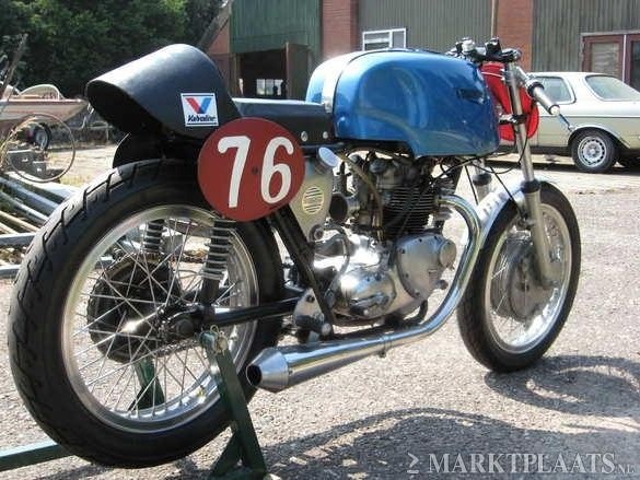 Triumph Racer