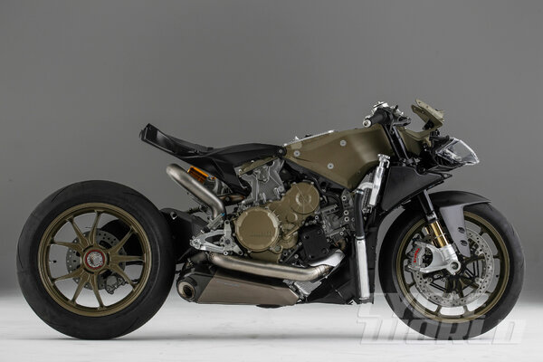 Ducati-Superleggera-Characters_25.jpg